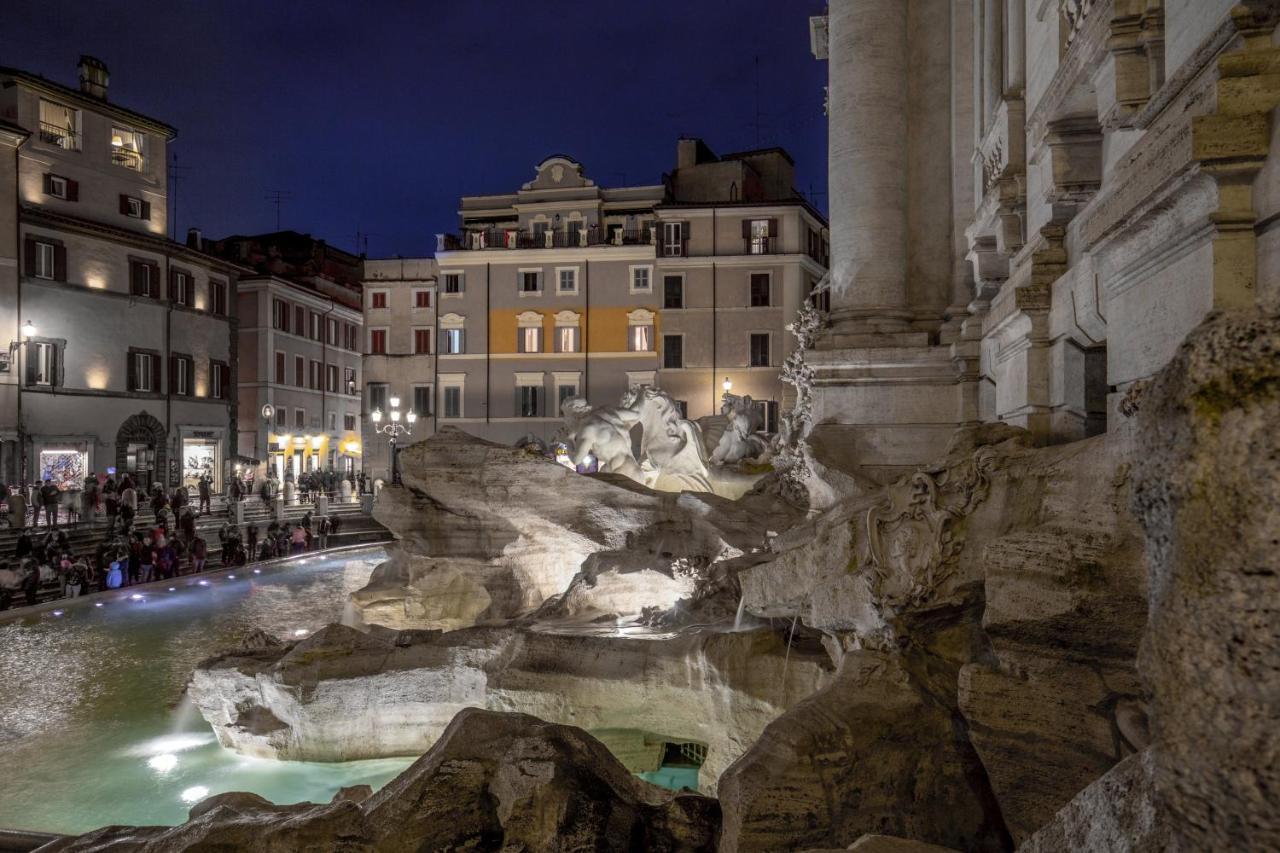 شقة روما  في Trevi Ab Aeterno - Amazing View Of The Trevi Fountain المظهر الخارجي الصورة